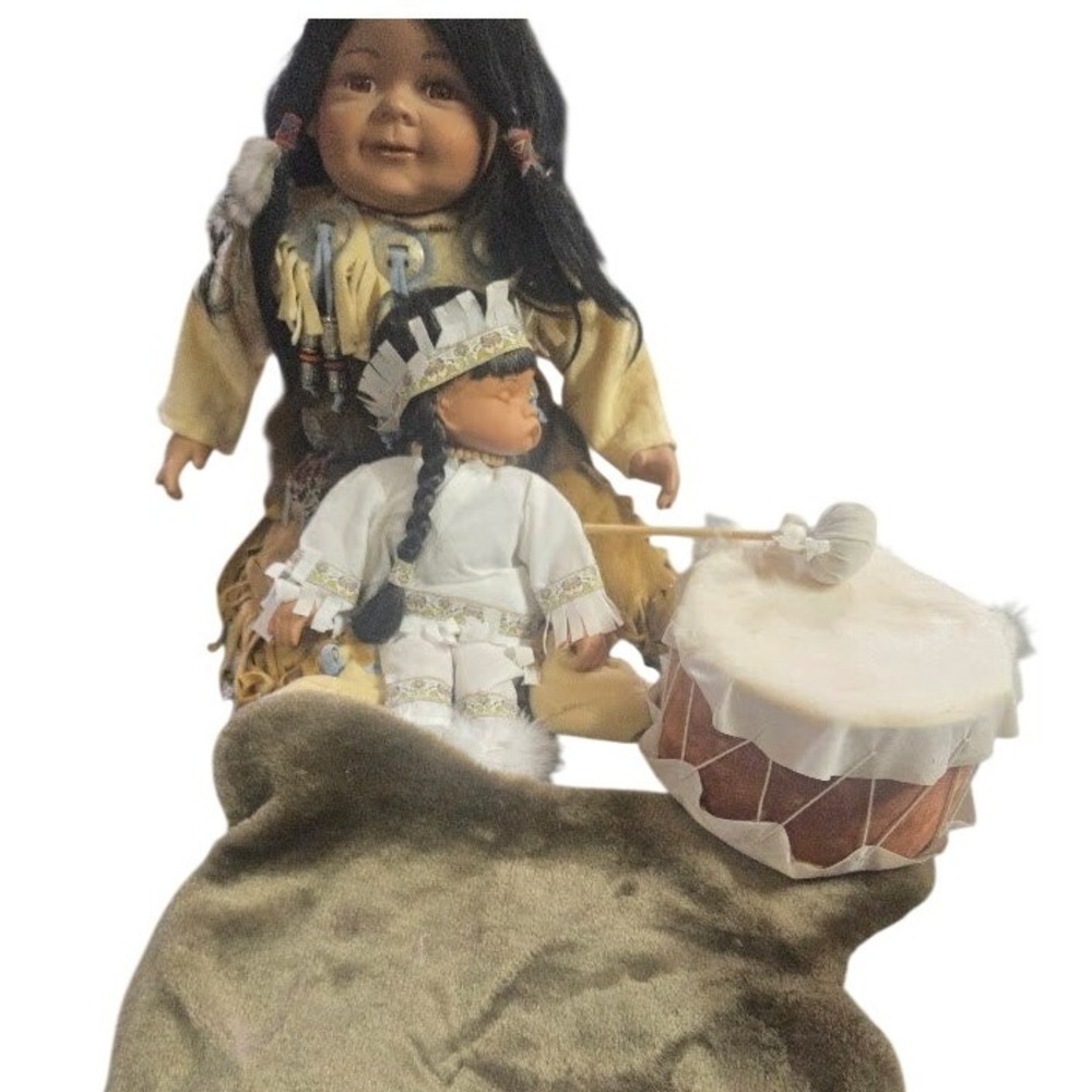 Vintage Native American Porcelain Doll Set Mother Child Drum Faux Fur Mat